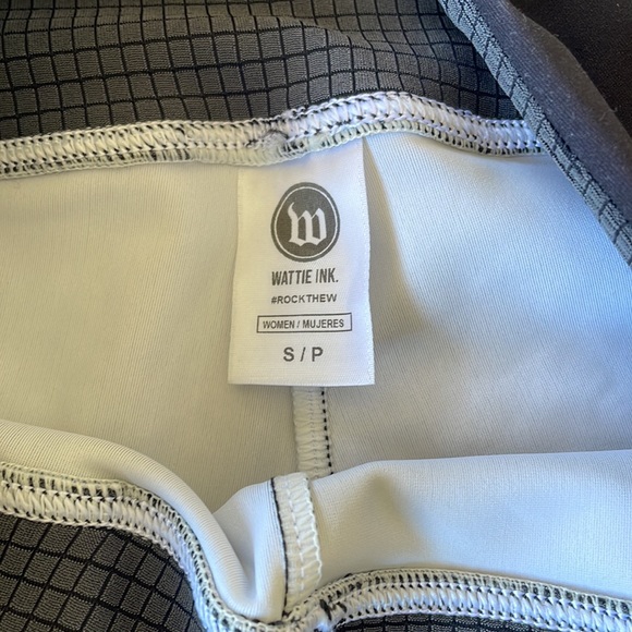 Wattie Ink running capris size S - Picture 2 of 5